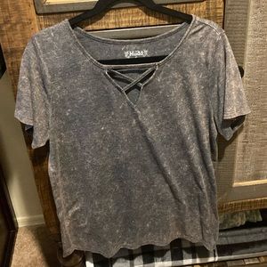 Mudd tee shirt